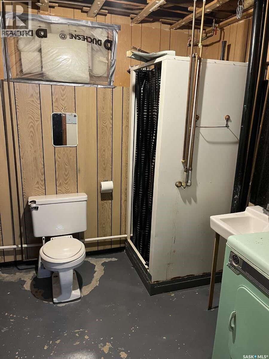 506 1st Avenue W, Leader, Saskatchewan  S0N 1H0 - Photo 27 - SK025552