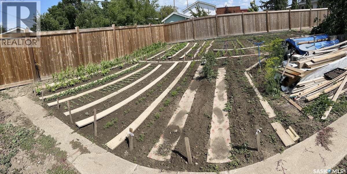 506 1st Avenue W, Leader, Saskatchewan  S0N 1H0 - Photo 28 - SK025552