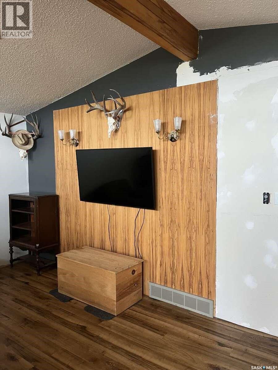 506 1st Avenue W, Leader, Saskatchewan  S0N 1H0 - Photo 7 - SK025552