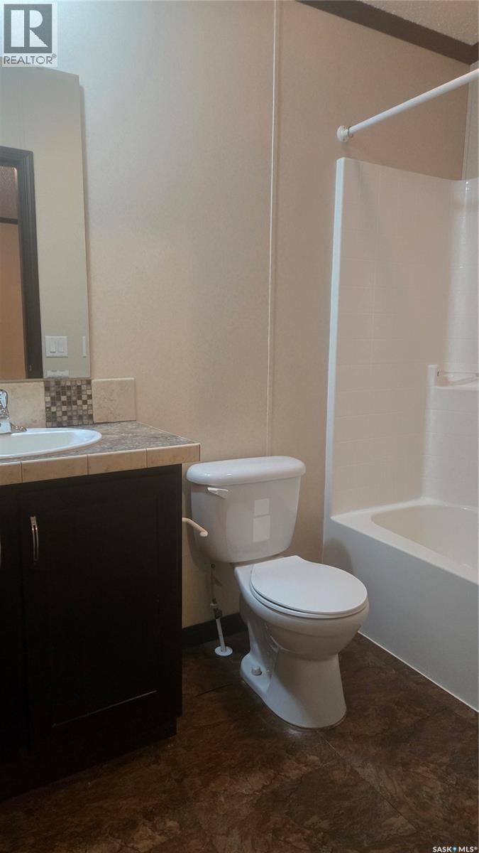 132 Fuller Crescent, Carievale, Saskatchewan  S0C 0P0 - Photo 15 - SK025548