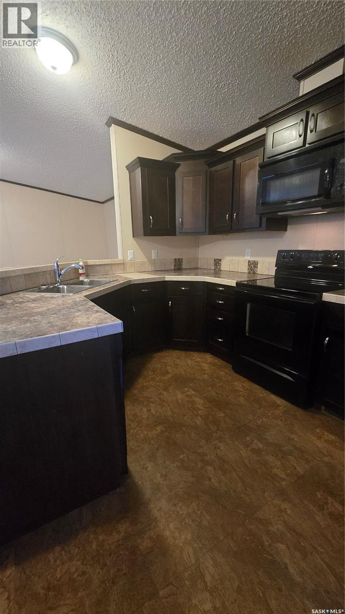 132 Fuller Crescent, Carievale, Saskatchewan  S0C 0P0 - Photo 2 - SK025548