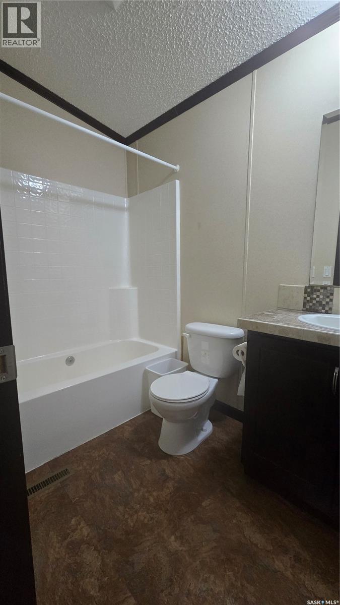 132 Fuller Crescent, Carievale, Saskatchewan  S0C 0P0 - Photo 9 - SK025548