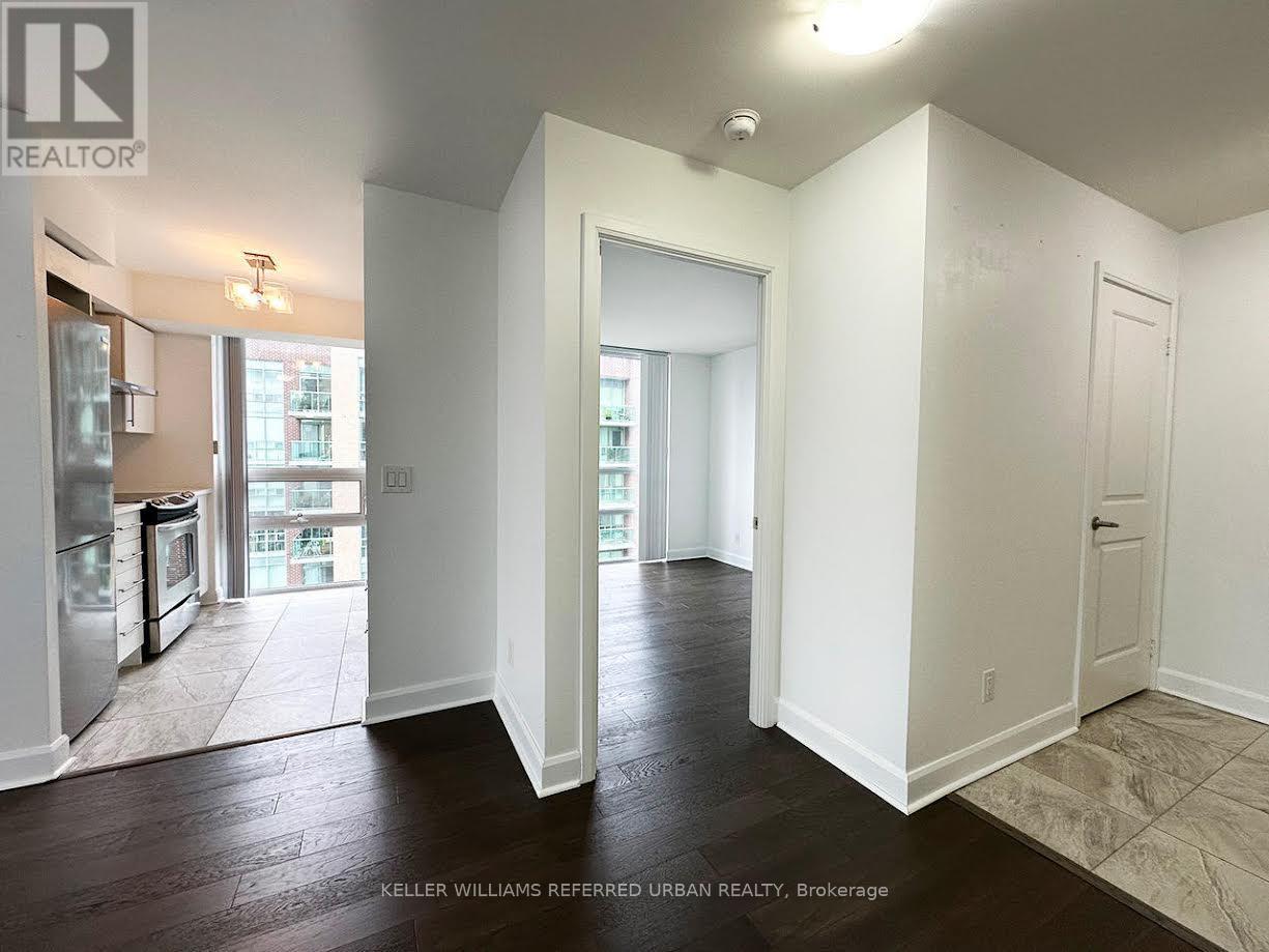 1110 - 1 Michael Power Place, Toronto, Ontario  M9A 0A1 - Photo 19 - W12628916