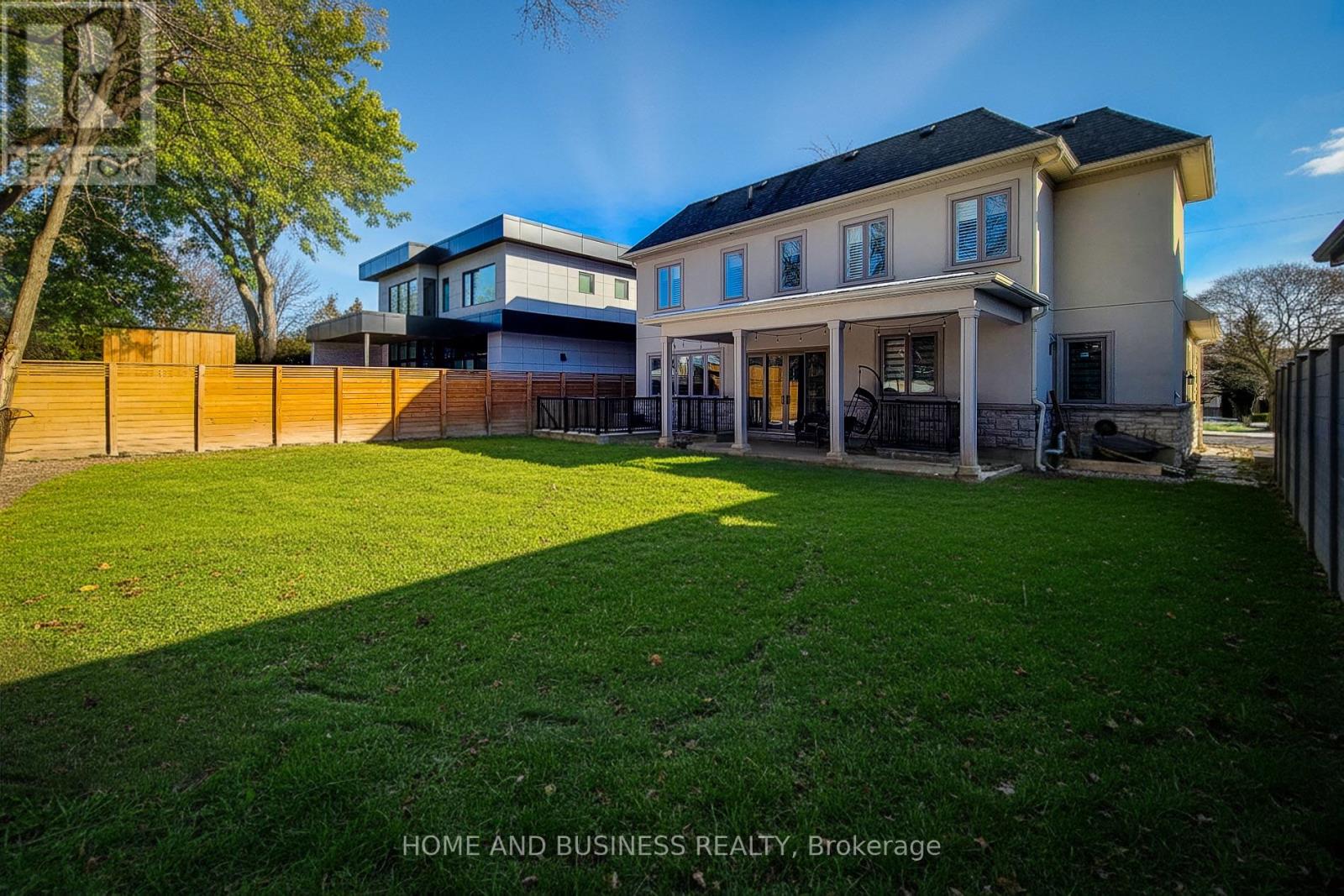 115 Russell Drive, Oakville, Ontario  L6H 1L4 - Photo 49 - W12628926