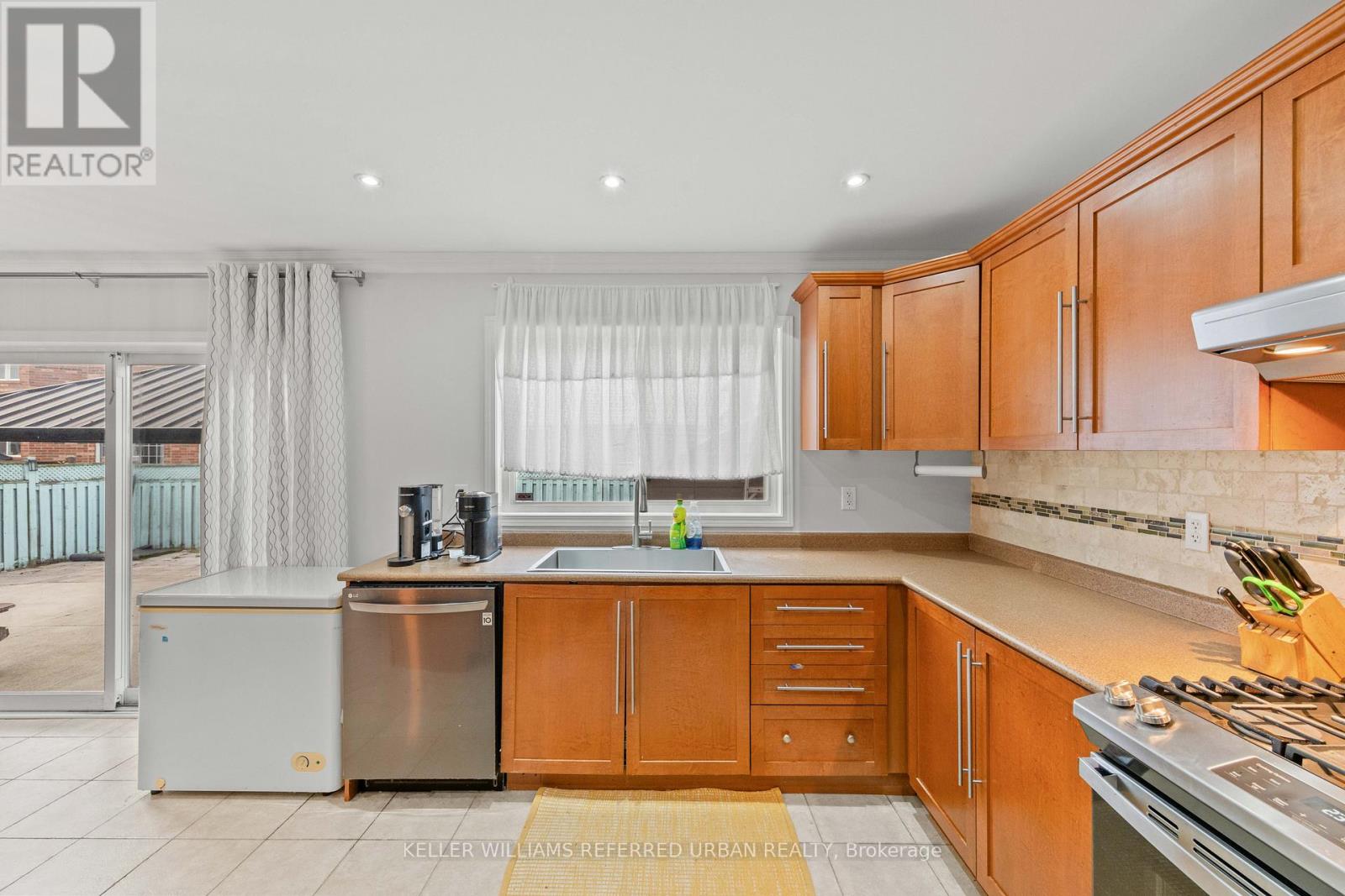 20 Williamson Drive, Brampton, Ontario  L7A 3L9 - Photo 19 - W12628928