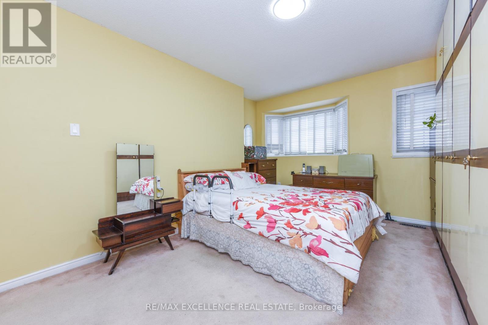 11 Arthurs Crescent, Brampton, Ontario  L6Y 4Y5 - Photo 23 - W12628930