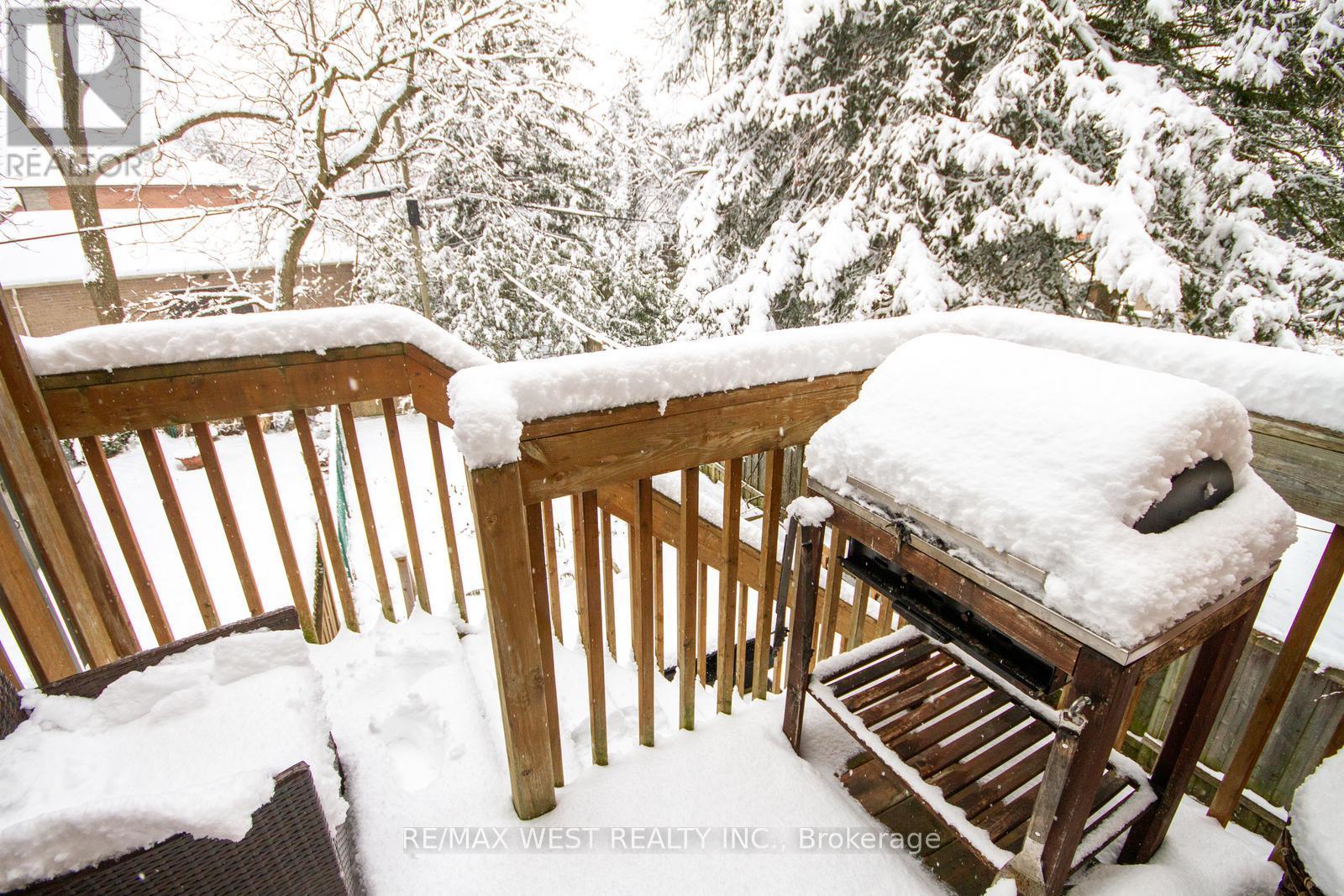 104a Benson Avenue, Richmond Hill, Ontario  L4C 4E7 - Photo 34 - N12627992