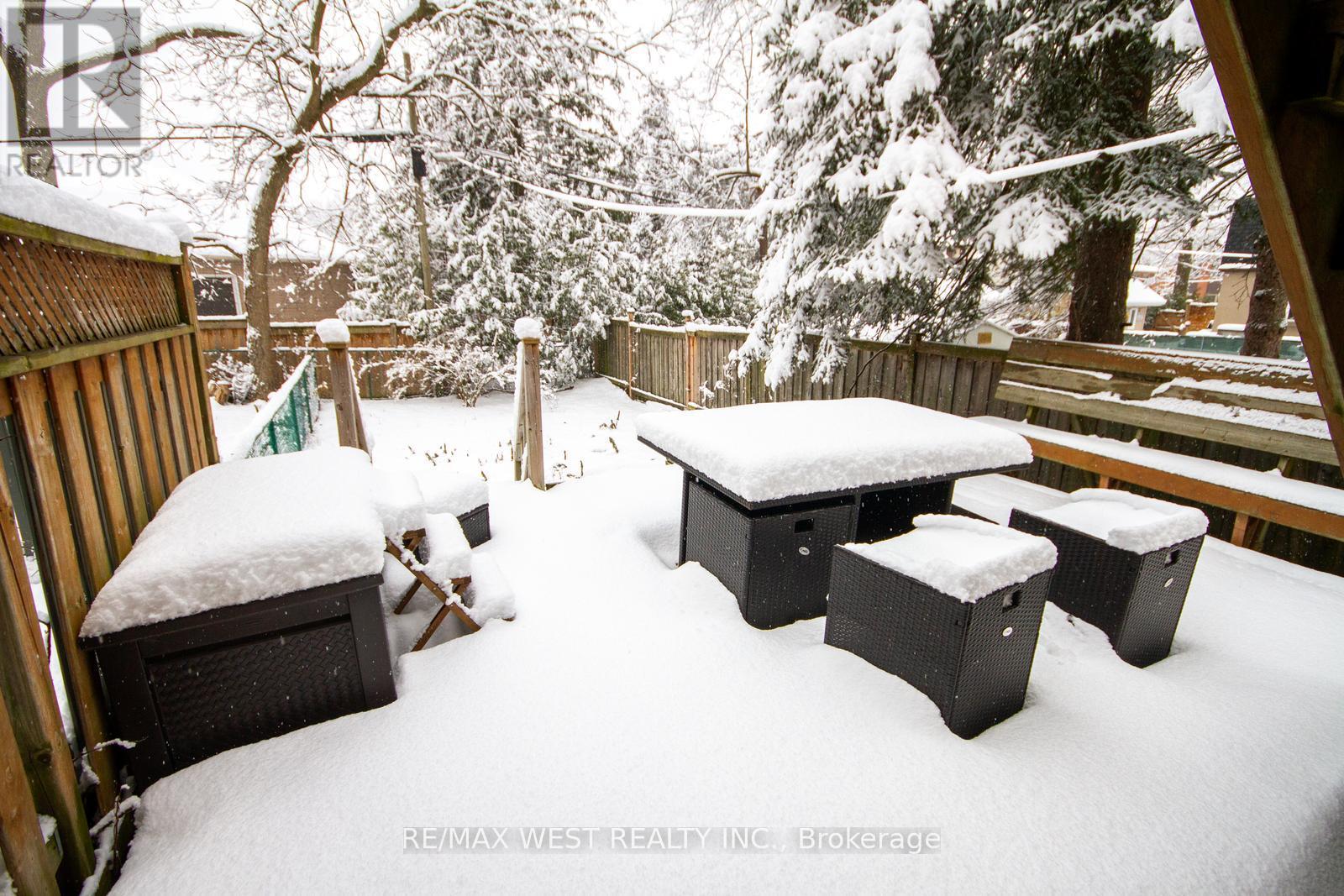 104a Benson Avenue, Richmond Hill, Ontario  L4C 4E7 - Photo 33 - N12627992