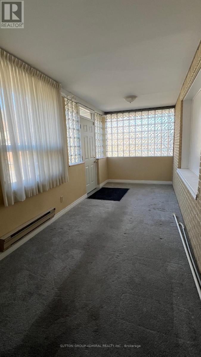 35 Verwood Avenue, Toronto, Ontario  M3H 2K6 - Photo 2 - C12628288