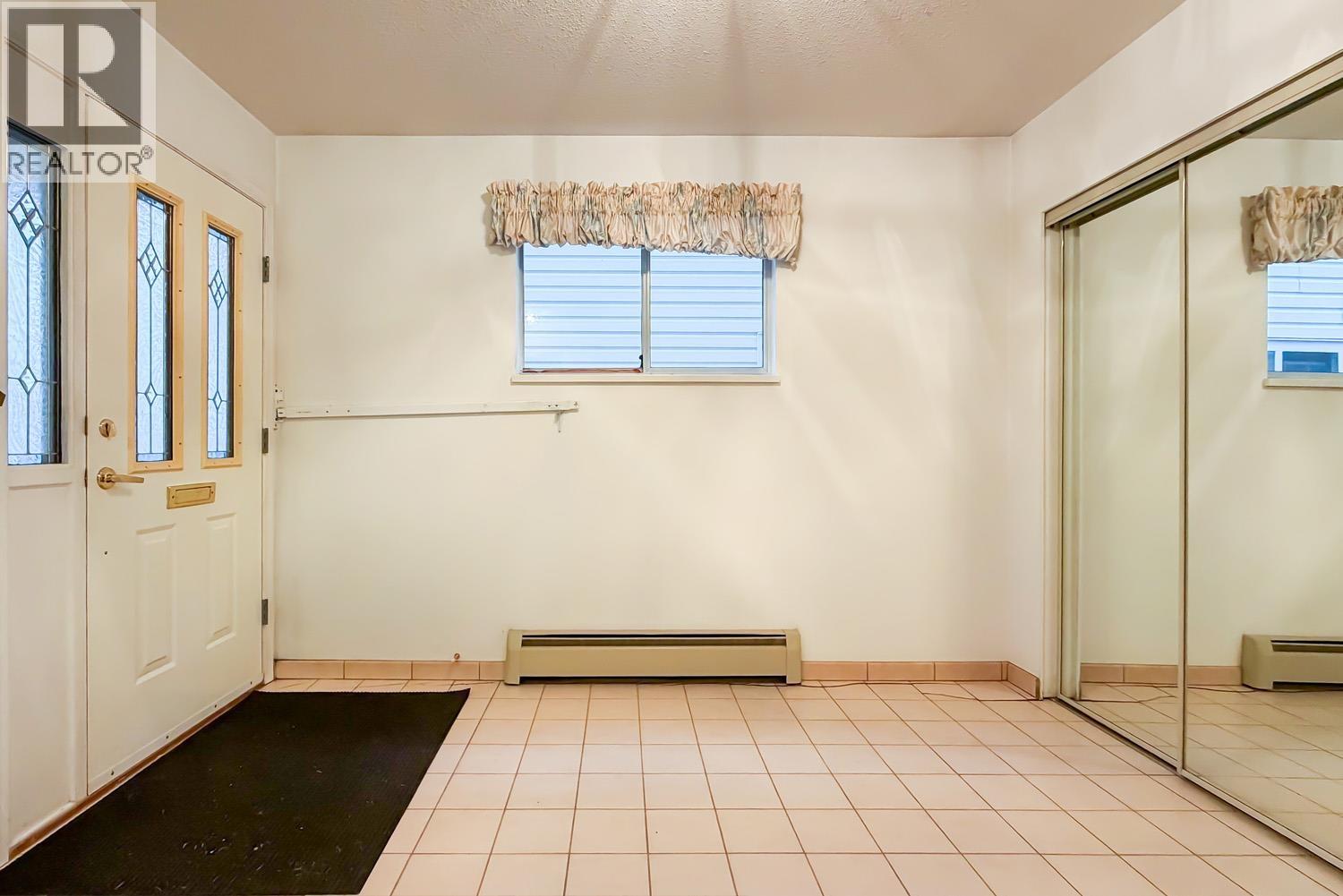 7459 Holly Street, Burnaby, British Columbia  V5E 2C3 - Photo 15 - R3073506