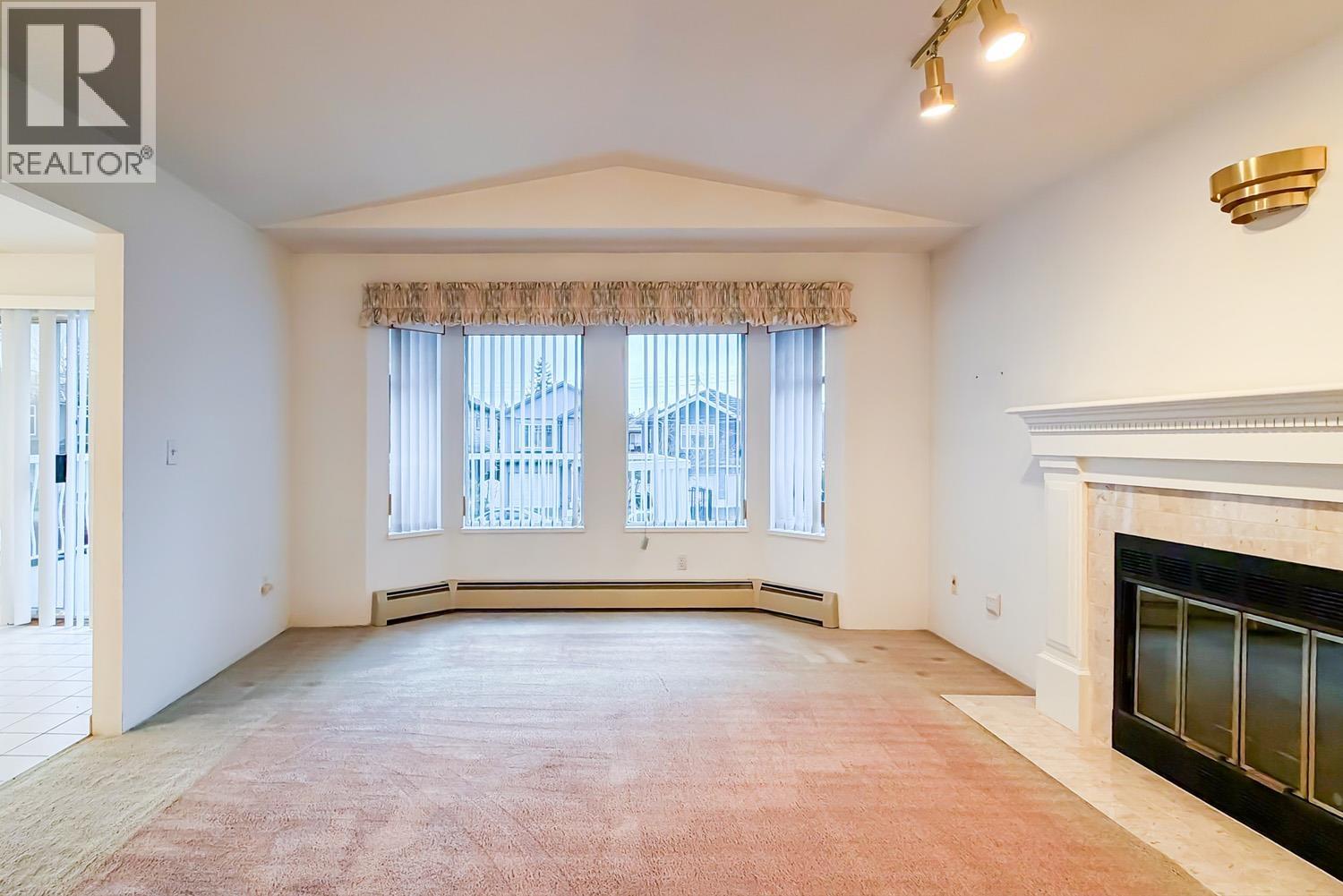 7459 Holly Street, Burnaby, British Columbia  V5E 2C3 - Photo 2 - R3073506