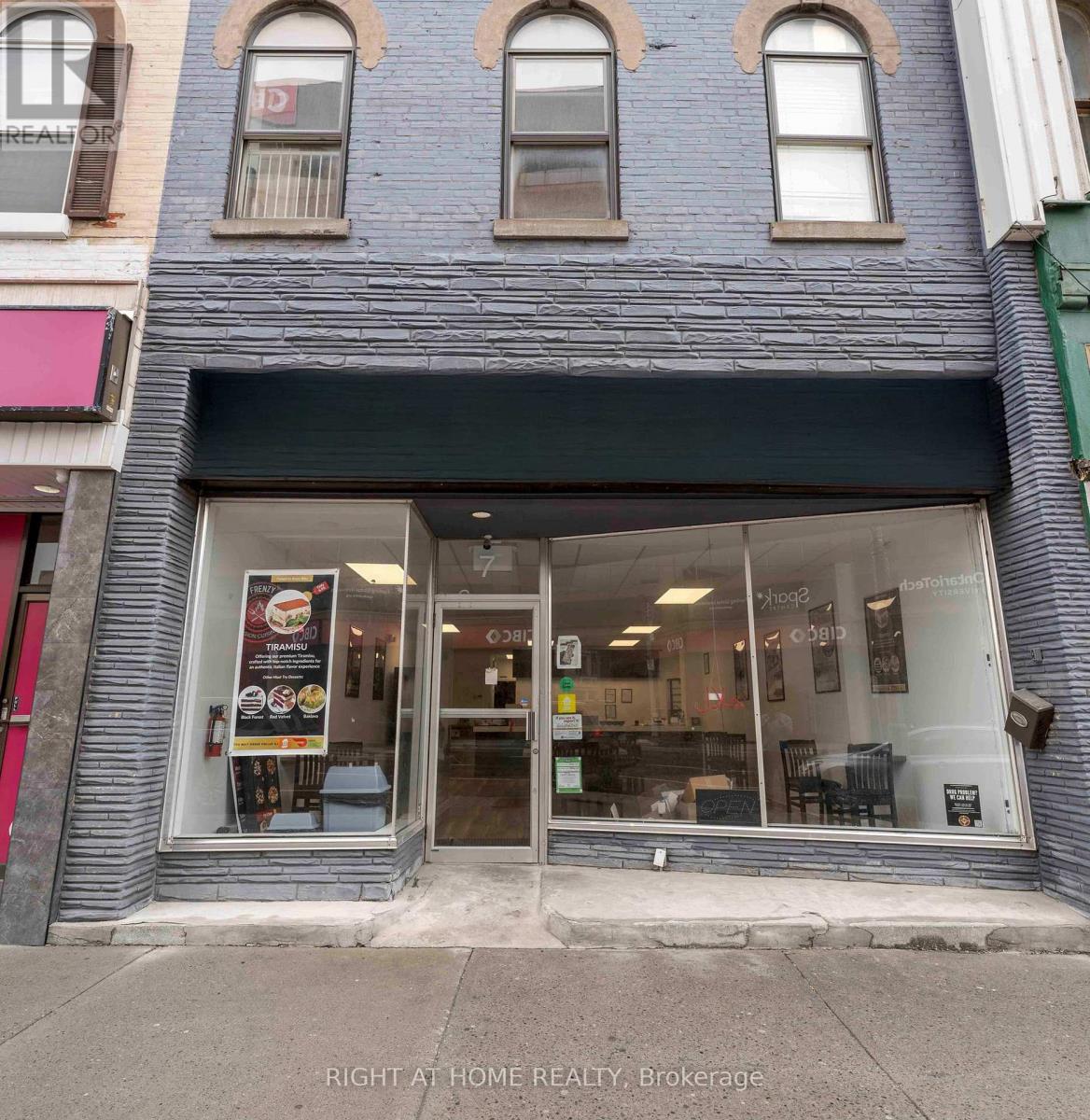 7 Simcoe Street S, Oshawa, Ontario  L1H 4G1 - Photo 1 - E12628950