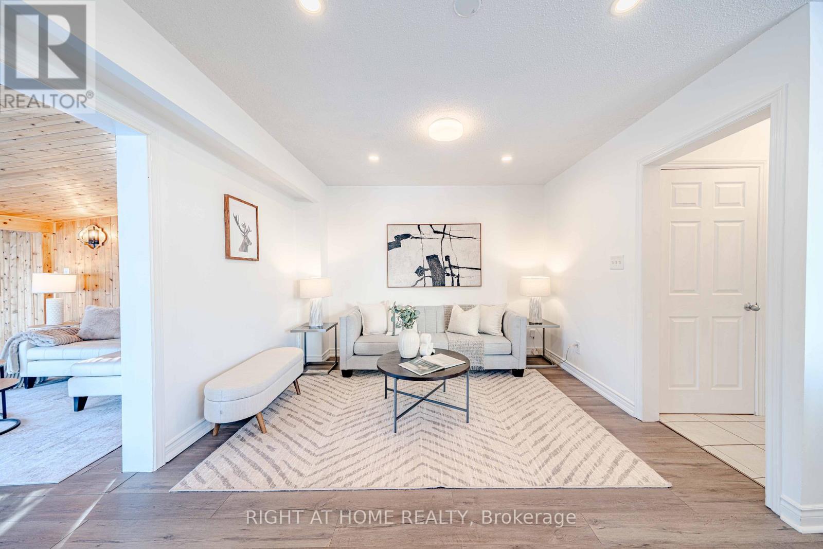 1347 Astra Court, Oshawa, Ontario  L1K 1H6 - Photo 14 - E12628952