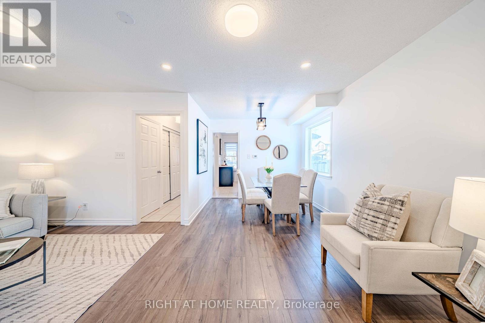 1347 Astra Court, Oshawa, Ontario  L1K 1H6 - Photo 15 - E12628952