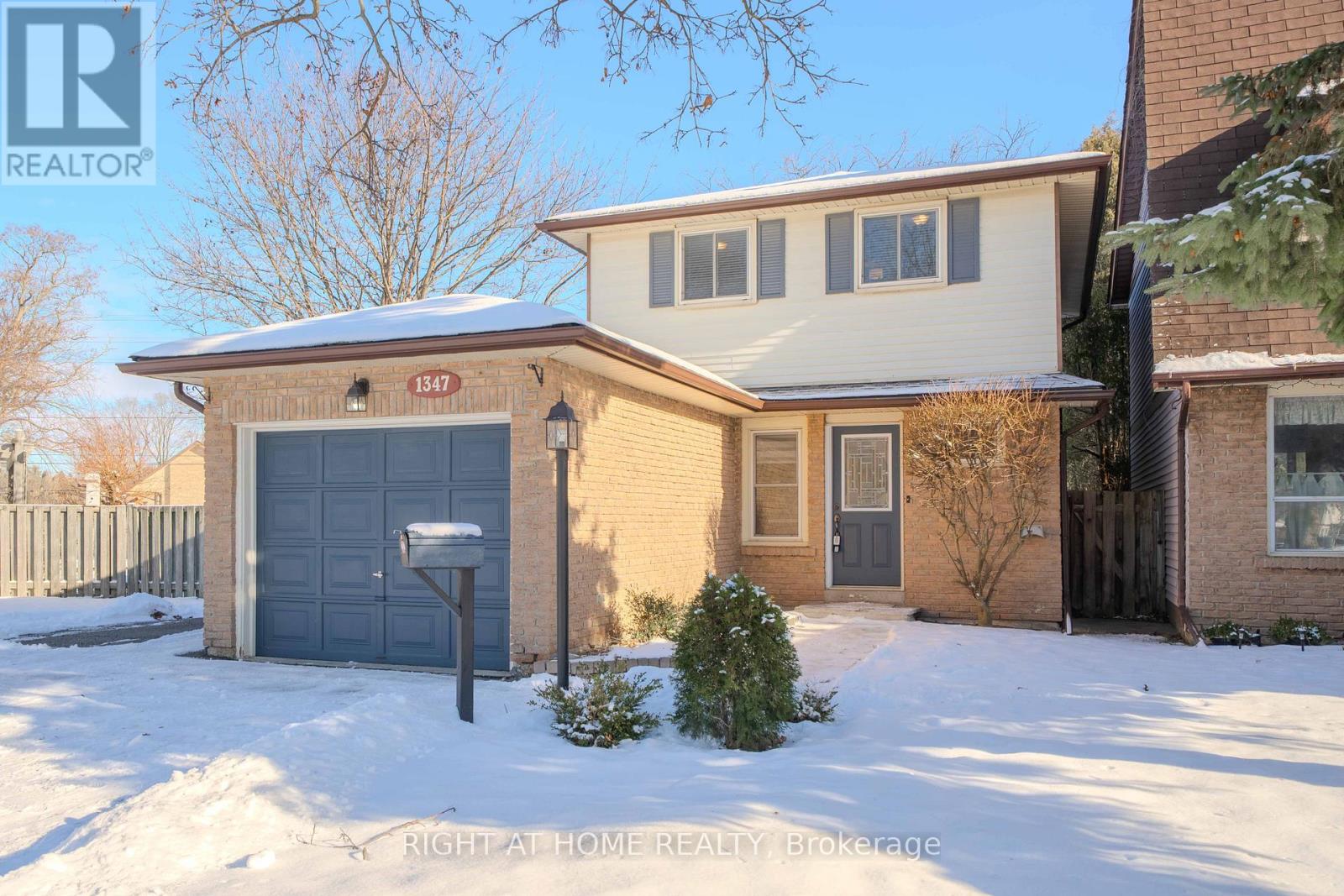 1347 Astra Court, Oshawa, Ontario  L1K 1H6 - Photo 3 - E12628952