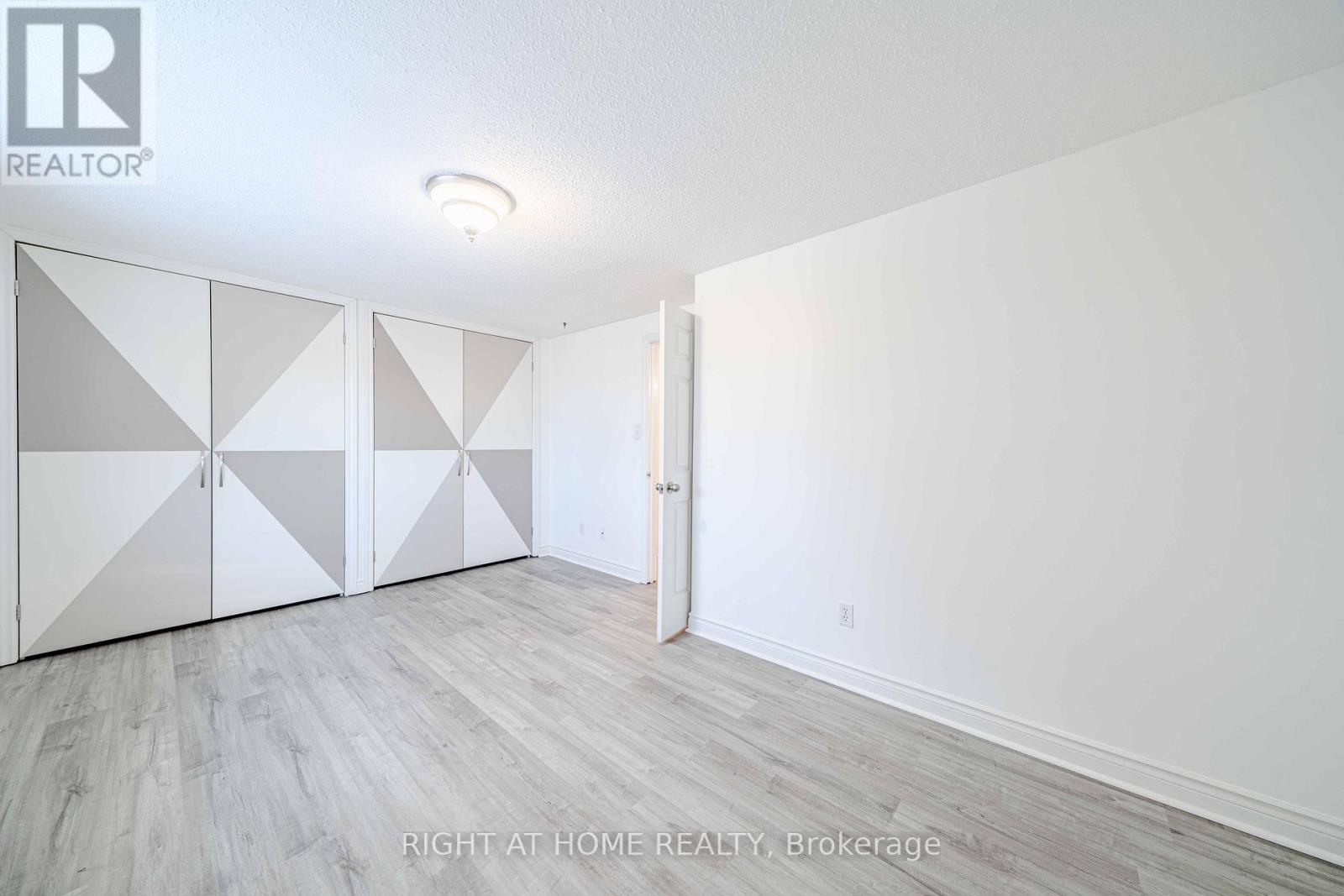 1347 Astra Court, Oshawa, Ontario  L1K 1H6 - Photo 36 - E12628952