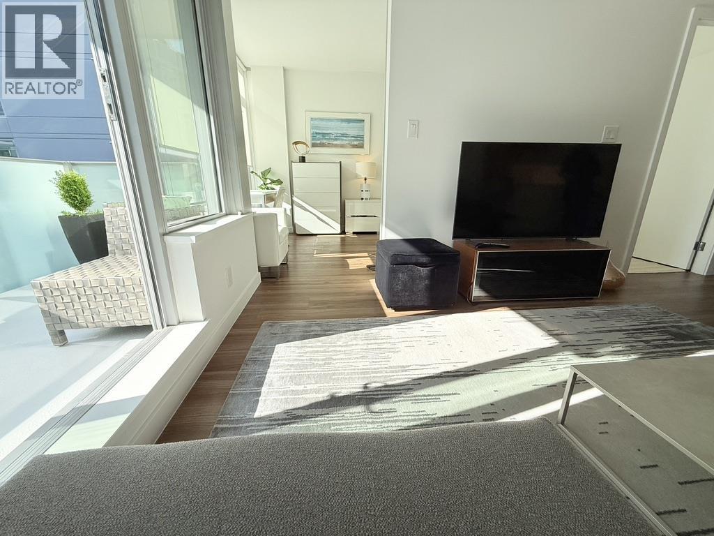 313 1661 Quebec Street, Vancouver, British Columbia  V6A 0H2 - Photo 3 - R3073591