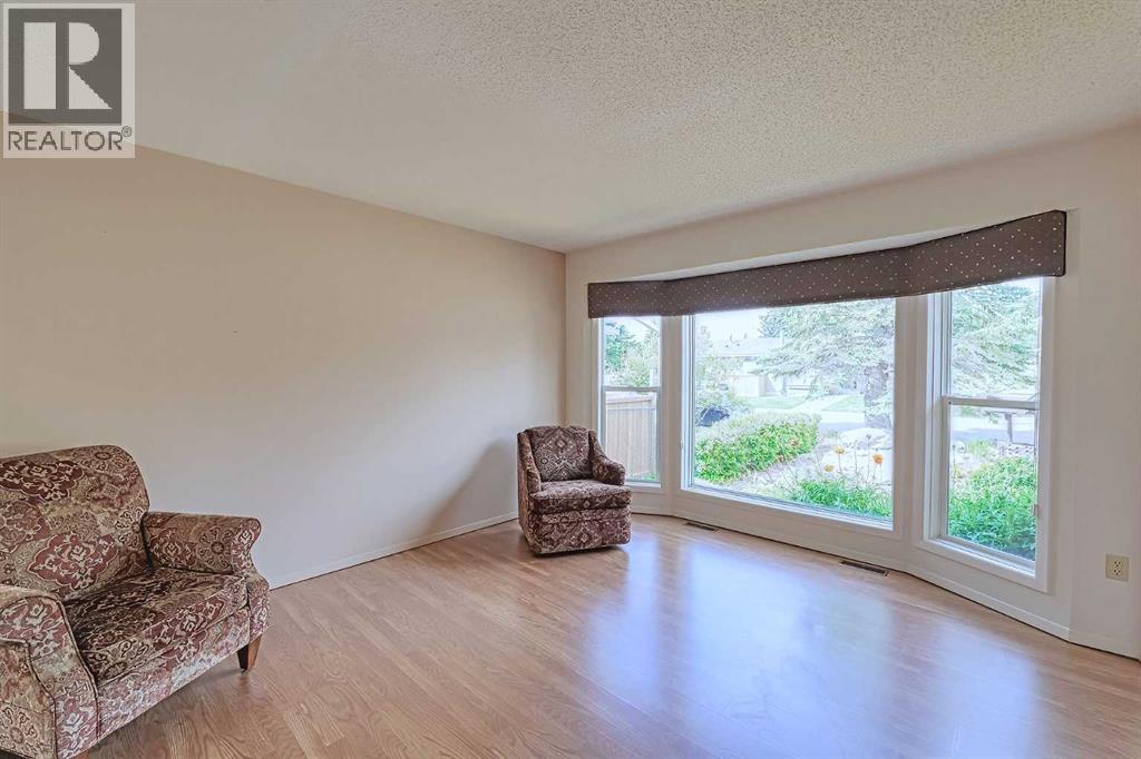 21 Welch Crescent, Okotoks, Alberta  T1S 1H2 - Photo 6 - A2267390