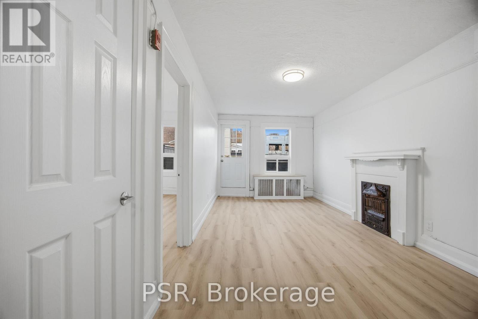 3 - 197 Roncesvalles Avenue, Toronto, Ontario  M6R 2L5 - Photo 8 - W12628942