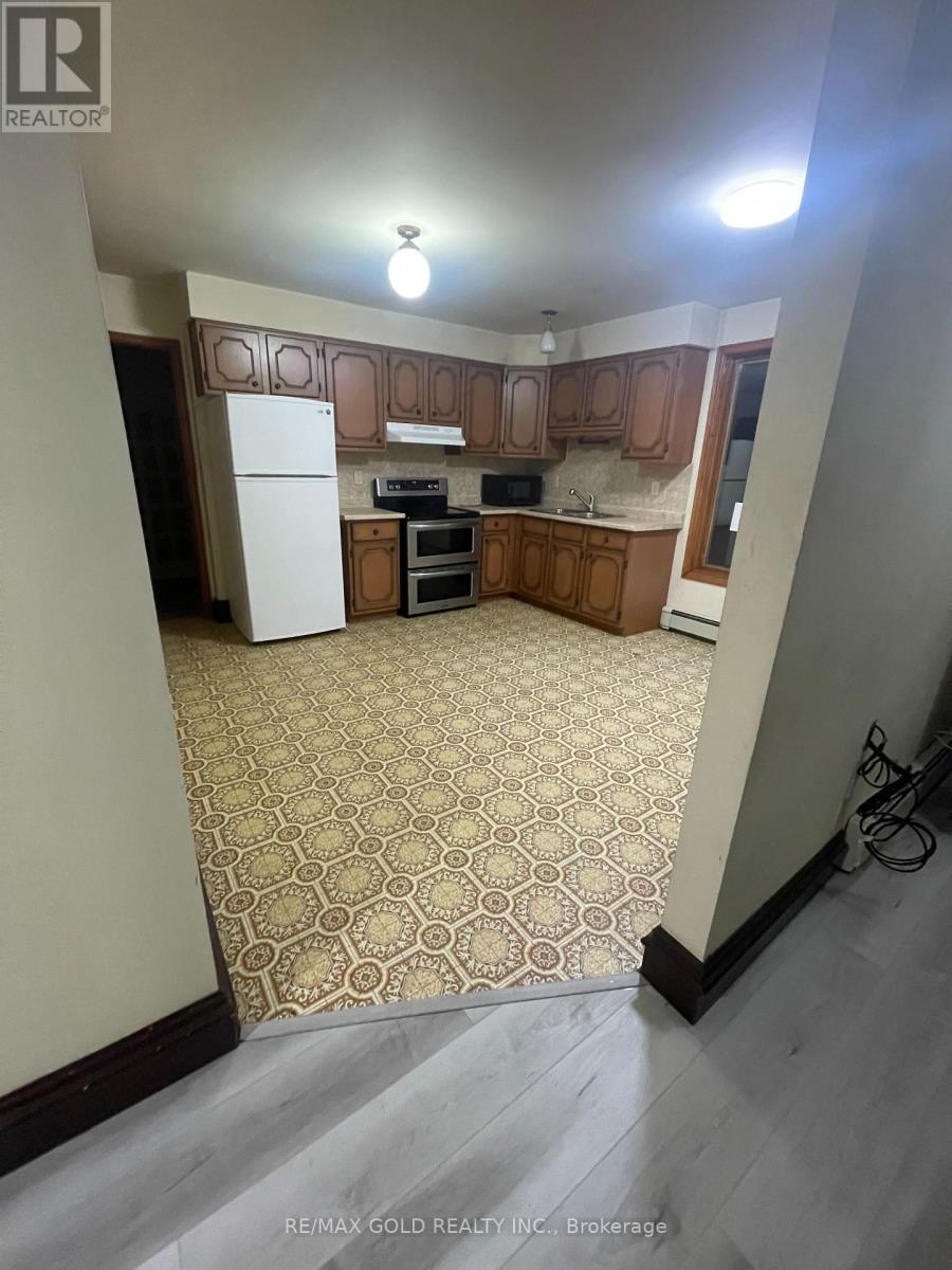 1709 Hansuld Street, London East, Ontario  N5V 1Y6 - Photo 3 - X12628948