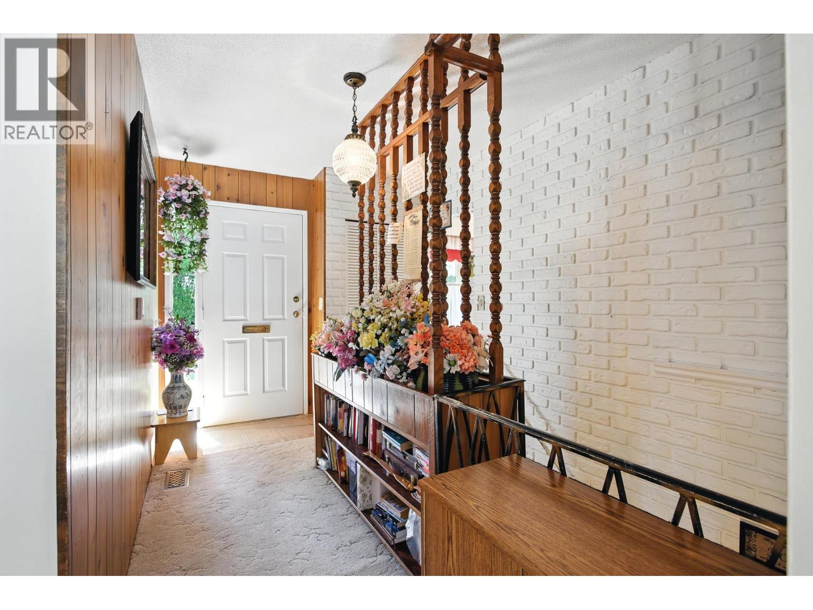 1619 Stella Place, Port Coquitlam, British Columbia  V3C 2R4 - Photo 9 - R3022243