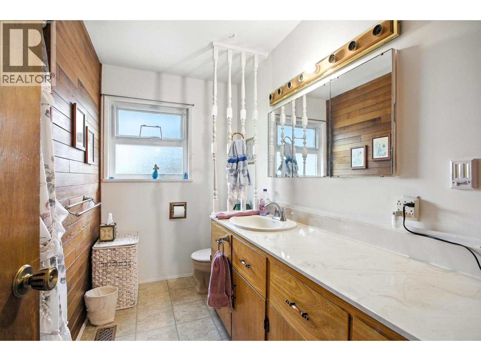 1619 Stella Place, Port Coquitlam, British Columbia  V3C 2R4 - Photo 19 - R3022243