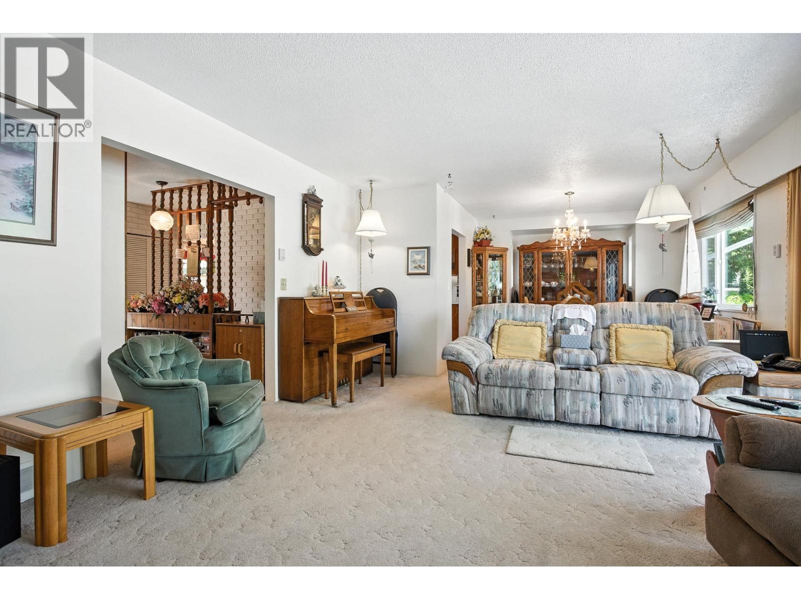 1619 Stella Place, Port Coquitlam, British Columbia  V3C 2R4 - Photo 13 - R3022243