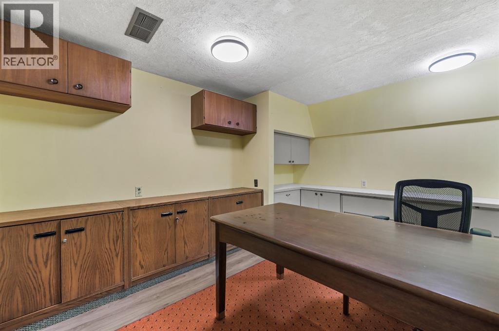 328 Norseman Road Nw, Calgary, Alberta  T2K 5M5 - Photo 14 - A2270434