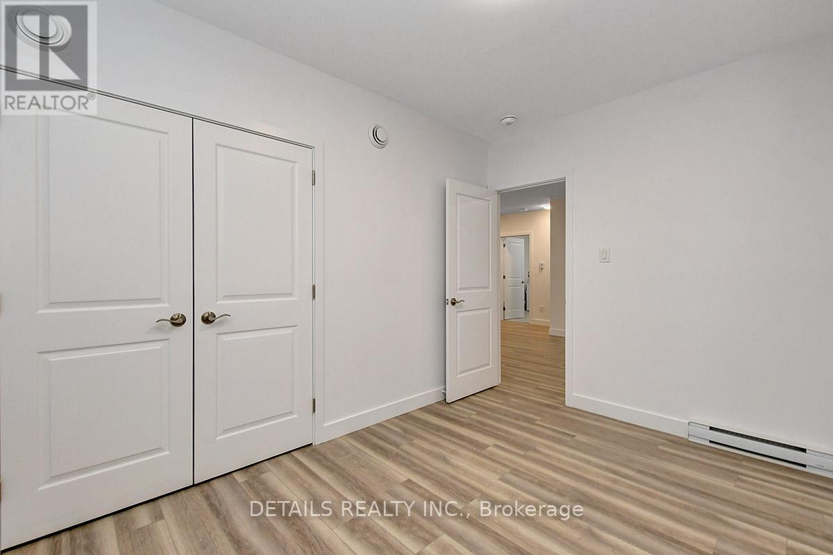 B - 285 B Montfort Street, Ottawa, Ontario  K1L 5N7 - Photo 12 - X12628976