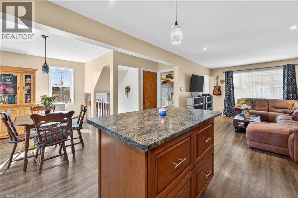 579 Upper Sherman Avenue, Hamilton, Ontario L8V 3L9 - Photo 13 - 40775000