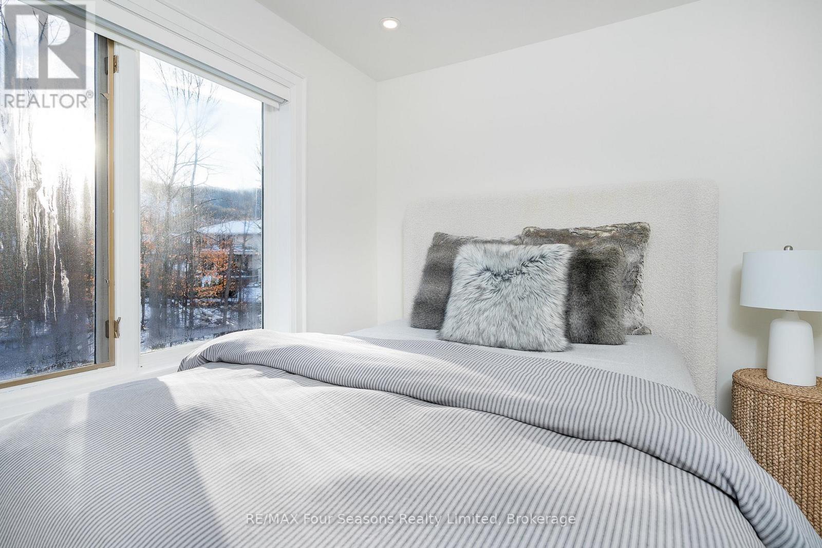 58 - 204 Blueski George Crescent, Blue Mountains, Ontario  L9Y 0V4 - Photo 23 - X12628972