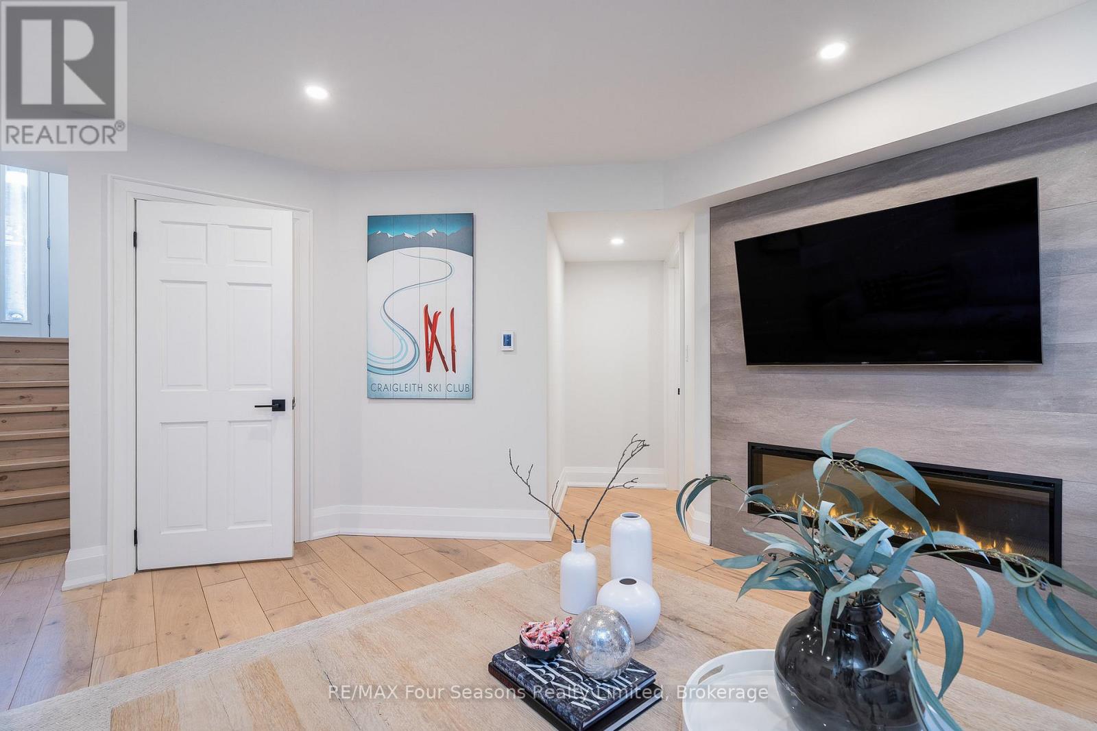 58 - 204 Blueski George Crescent, Blue Mountains, Ontario  L9Y 0V4 - Photo 32 - X12628972