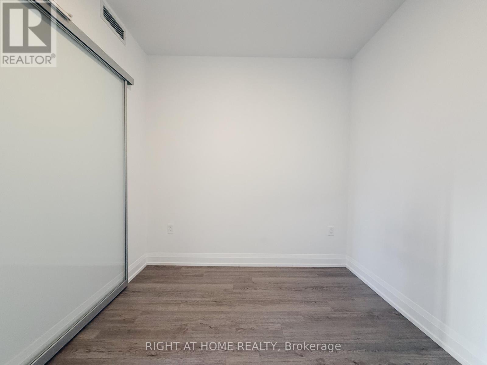 1705 - 77 Mutual Street, Toronto, Ontario  M5B 0B9 - Photo 5 - C12628982