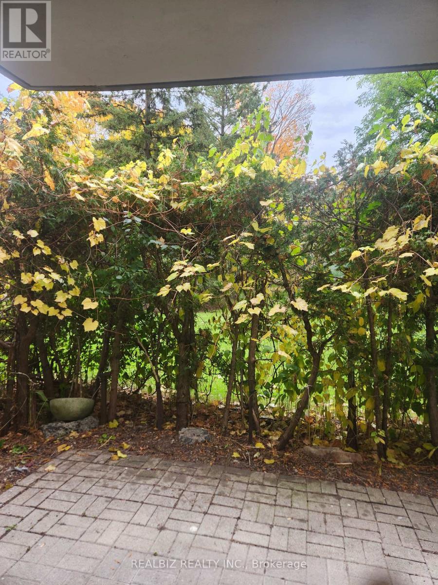 110 - 5 Shady Golfway, Toronto (Flemingdon Park), Ontario  M3C 3A5 - Photo 12 - C12628996