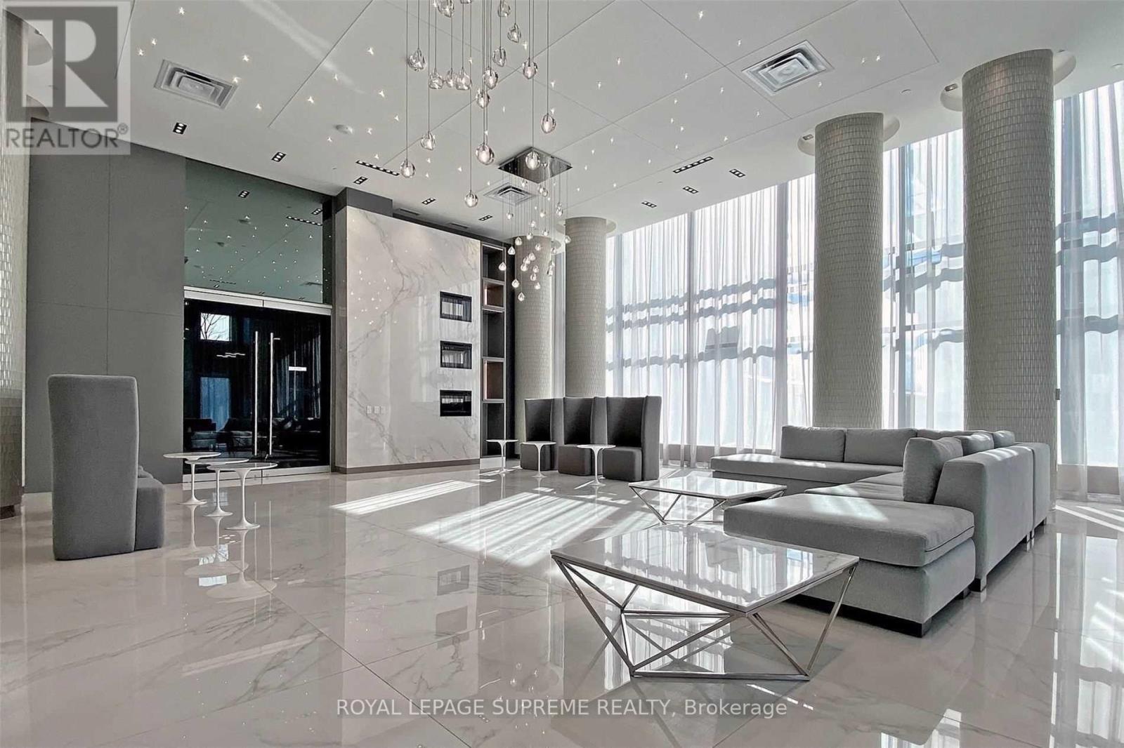 1402 - 75 Oneida Crescent, Richmond Hill, Ontario  L4B 0H3 - Photo 4 - N12628990