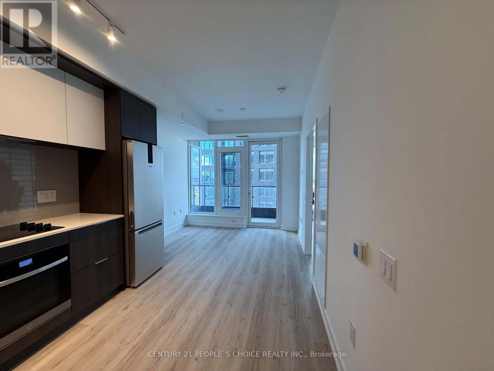 3512 - 395 Squar One Drive W, Mississauga, Ontario  L5B 0P6 - Photo 4 - W12628988