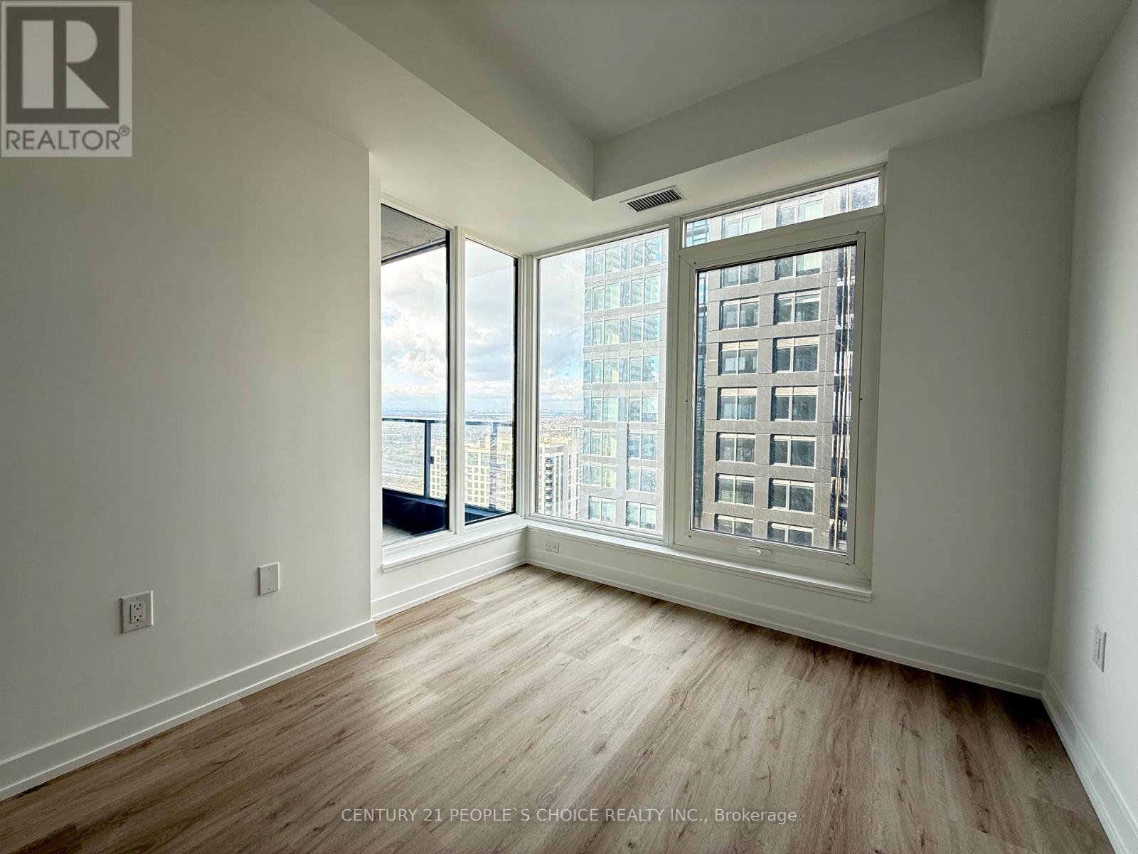 3512 - 395 Squar One Drive W, Mississauga, Ontario  L5B 0P6 - Photo 5 - W12628988