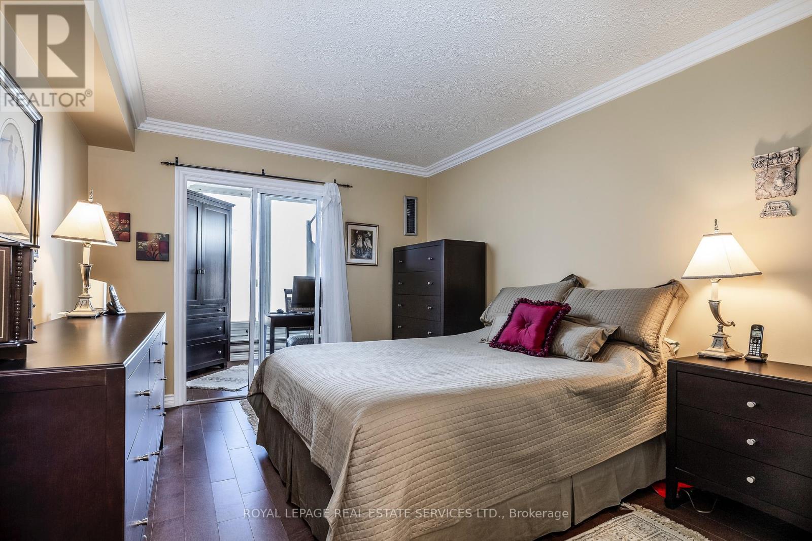 2812 - 1 Palace Pier Court, Toronto, Ontario  M8V 3W9 - Photo 6 - W12628994