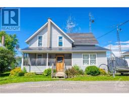 12 CIRCLE DRIVE, Rideau Lakes, Ontario