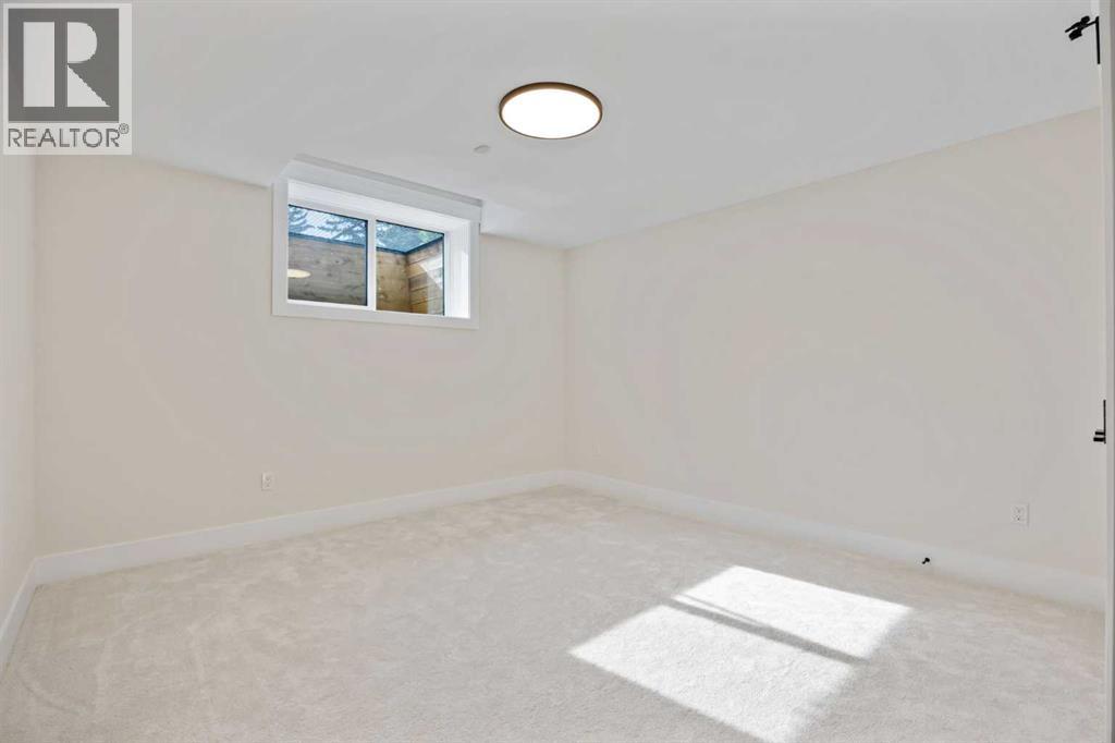 12 Vardana Place Nw, Calgary, Alberta  T3A 0C5 - Photo 35 - A2262185