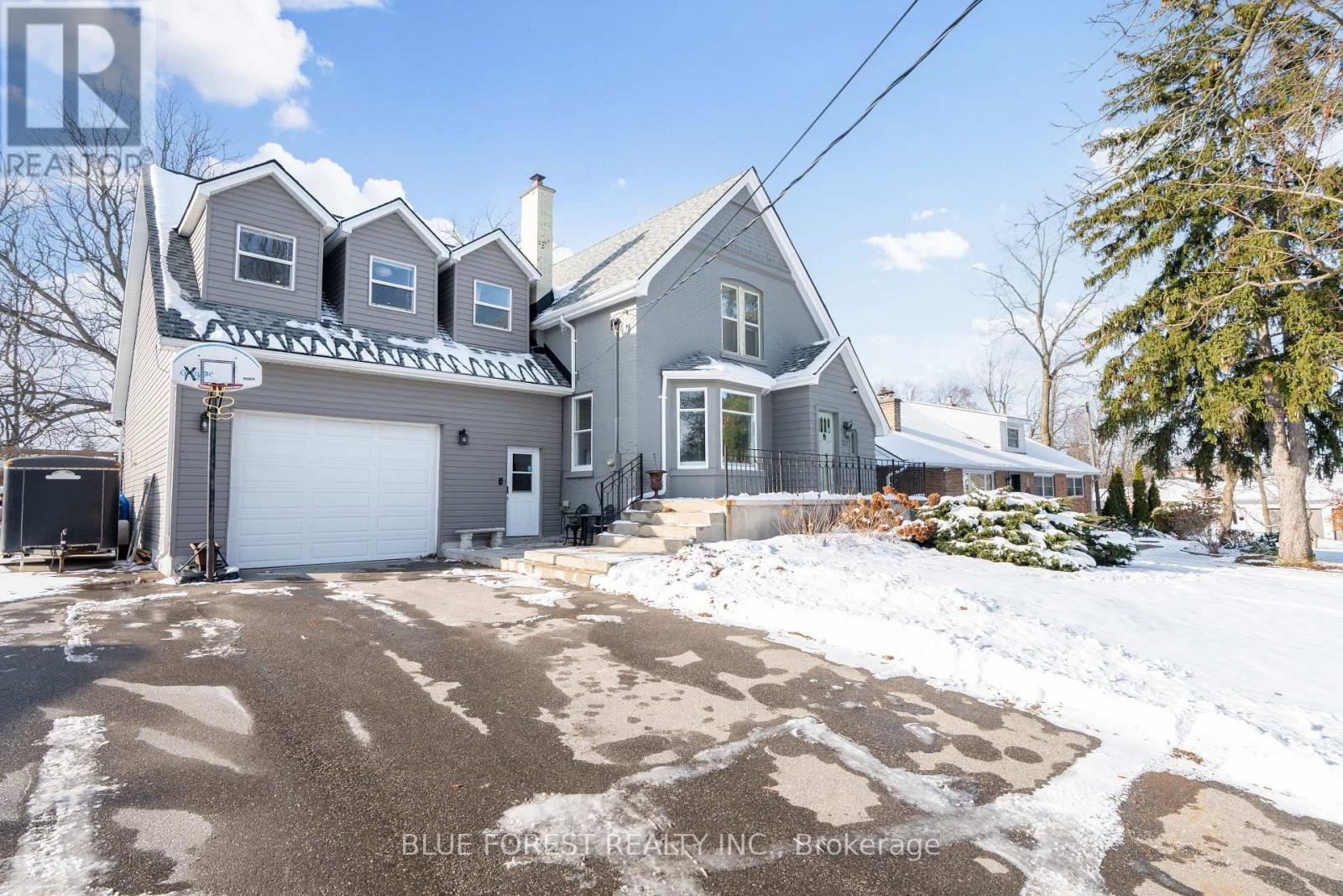 521 Upper Queen Street, London South, Ontario  N6C 3T8 - Photo 3 - X12629016