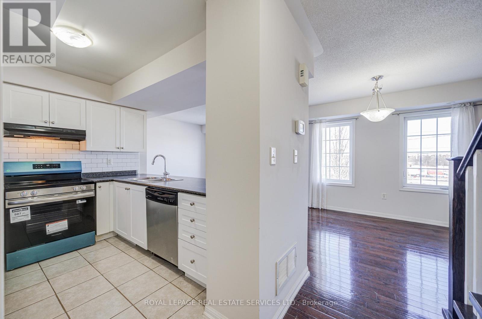 2614 Dashwood Drive, Oakville, Ontario  L6M 0K5 - Photo 18 - W12627280