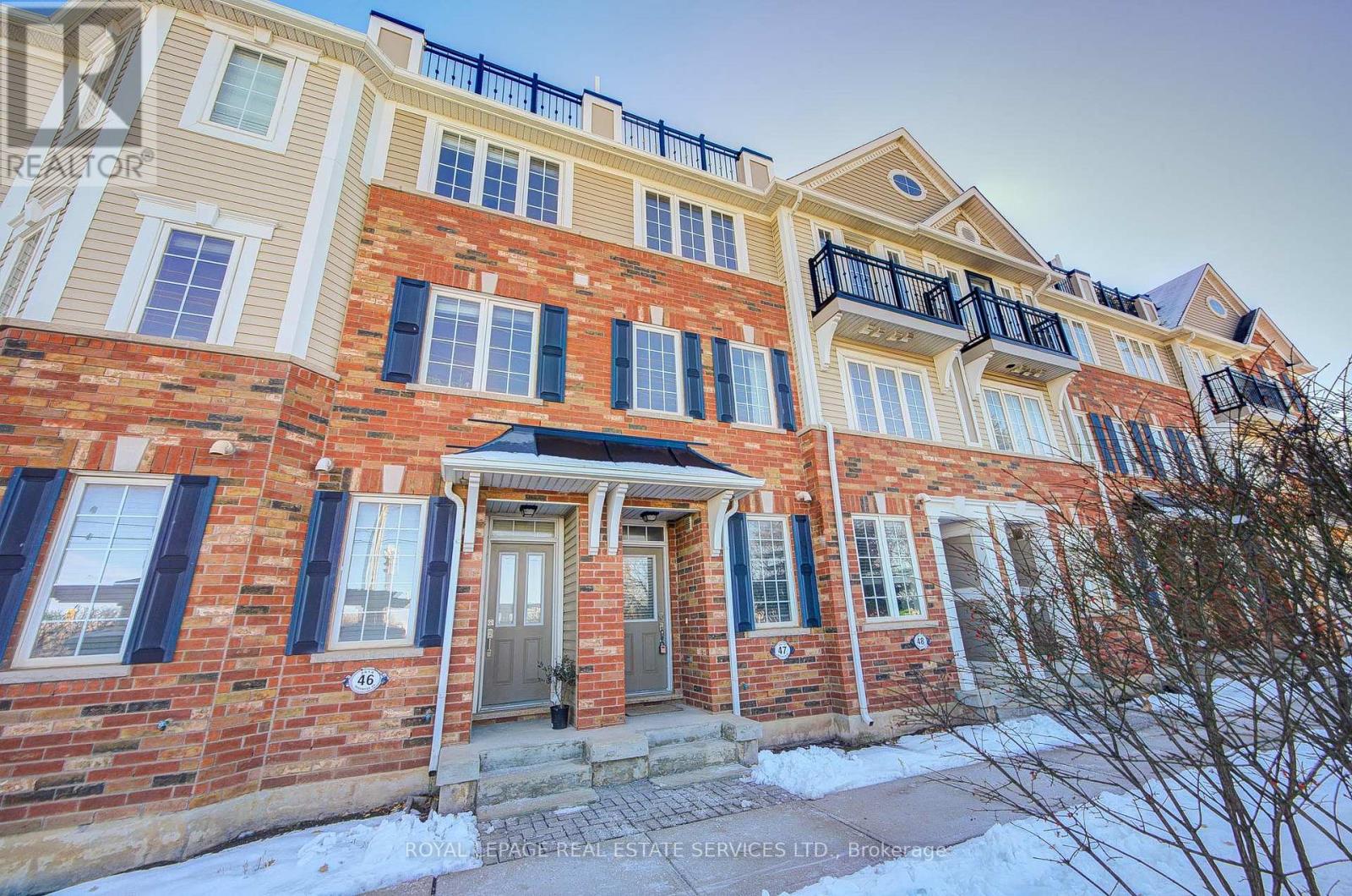 2614 Dashwood Drive, Oakville, Ontario  L6M 0K5 - Photo 3 - W12627280