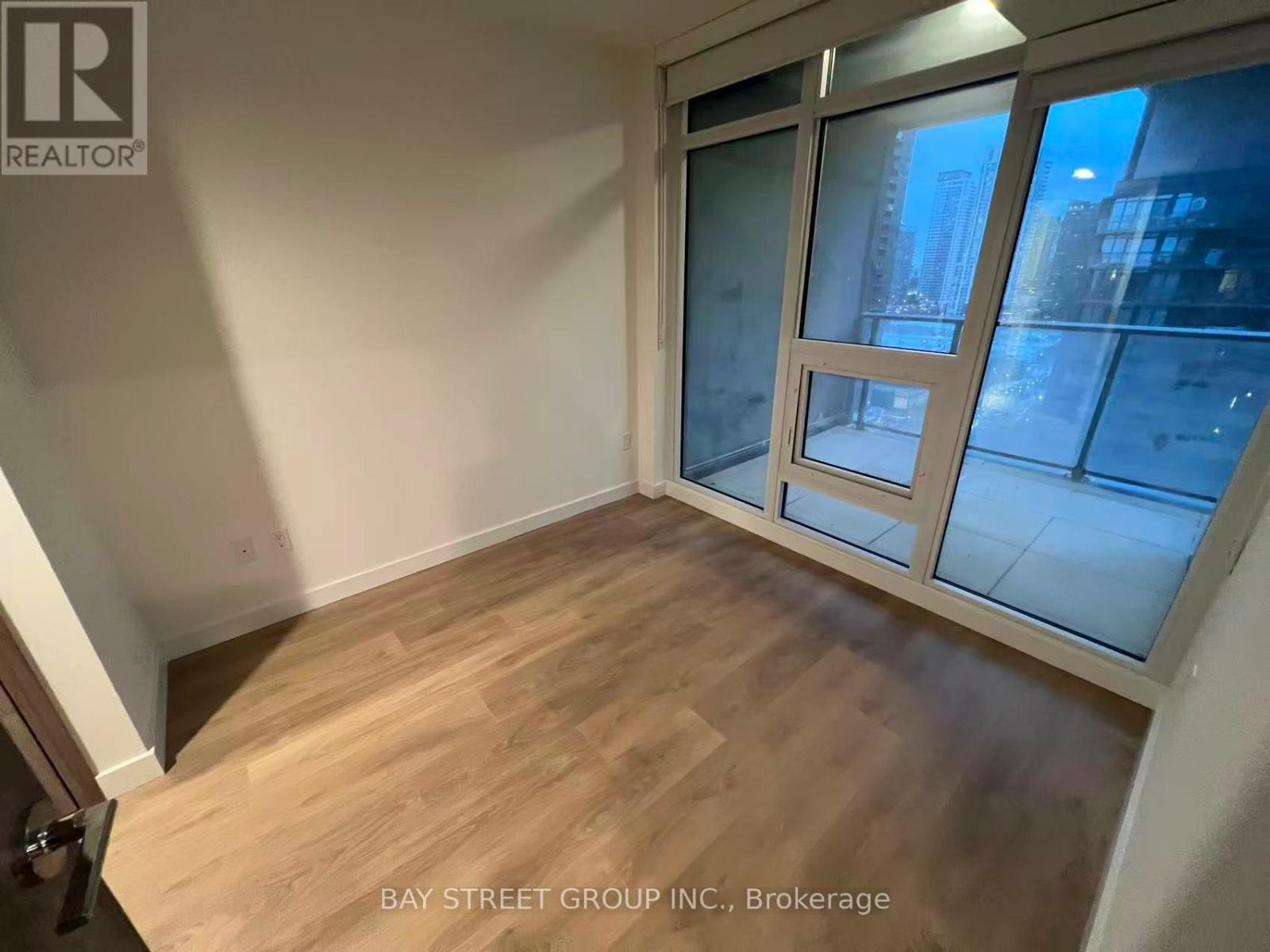 1610 - 3 Concord Cityplace Way, Toronto, Ontario  M5V 0X3 - Photo 5 - C12629000