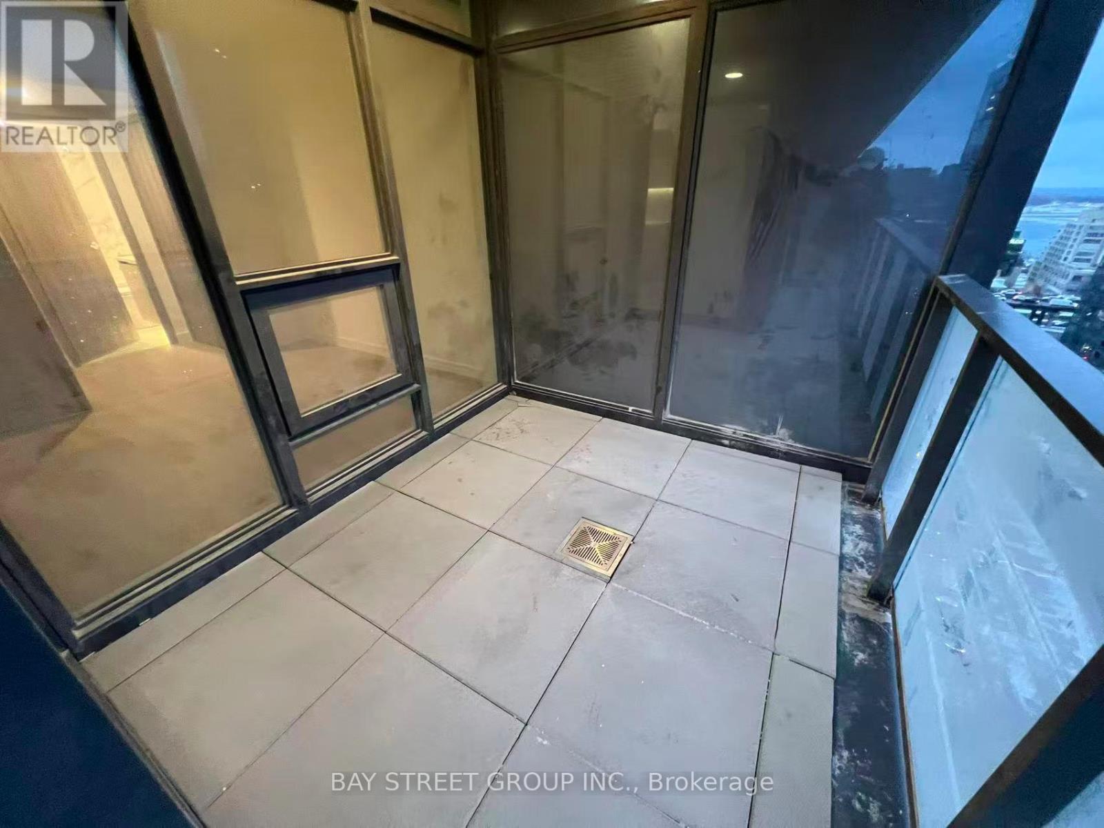 1610 - 3 Concord Cityplace Way, Toronto, Ontario  M5V 0X3 - Photo 7 - C12629000