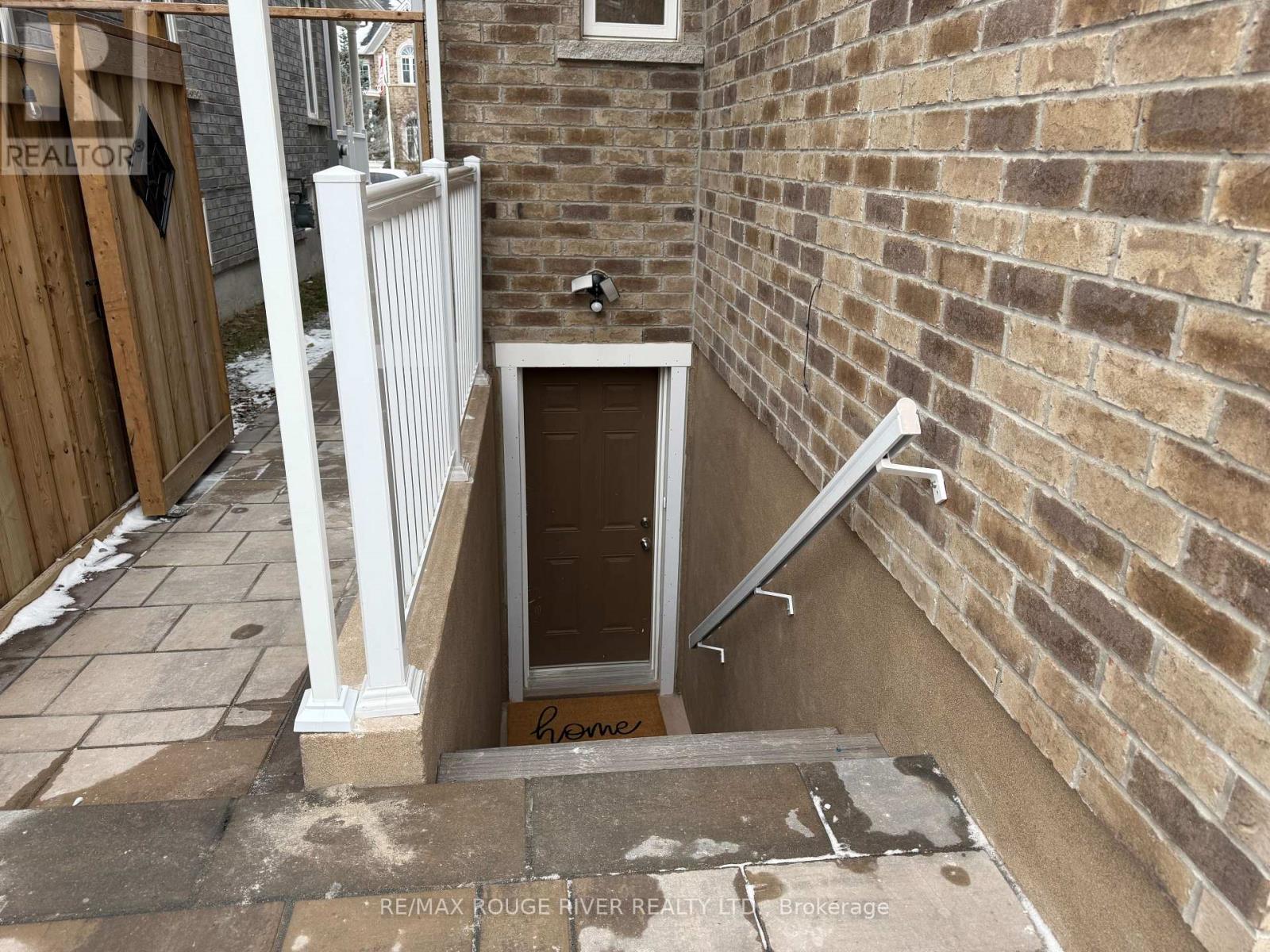 131 Sharplin Drive, Ajax, Ontario  L1Z 0P3 - Photo 2 - E12629004