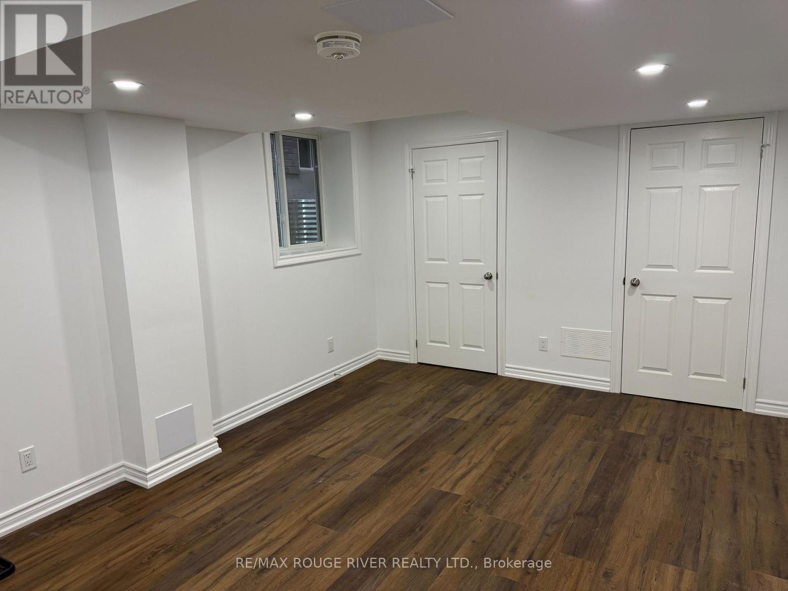 131 Sharplin Drive, Ajax, Ontario  L1Z 0P3 - Photo 4 - E12629004