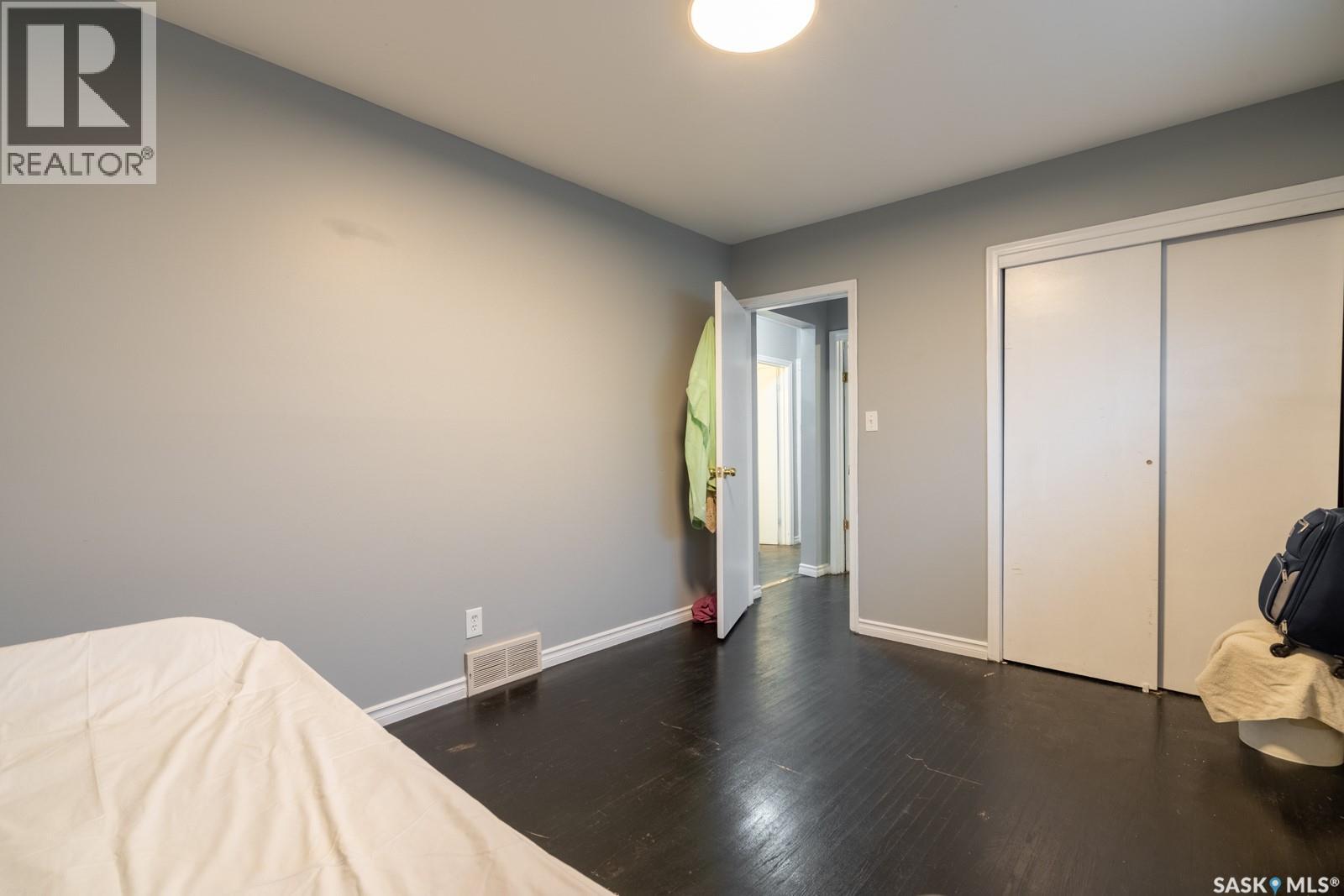 1321 Victoria Avenue, Regina, Saskatchewan  S4P 0P2 - Photo 9 - SK020949