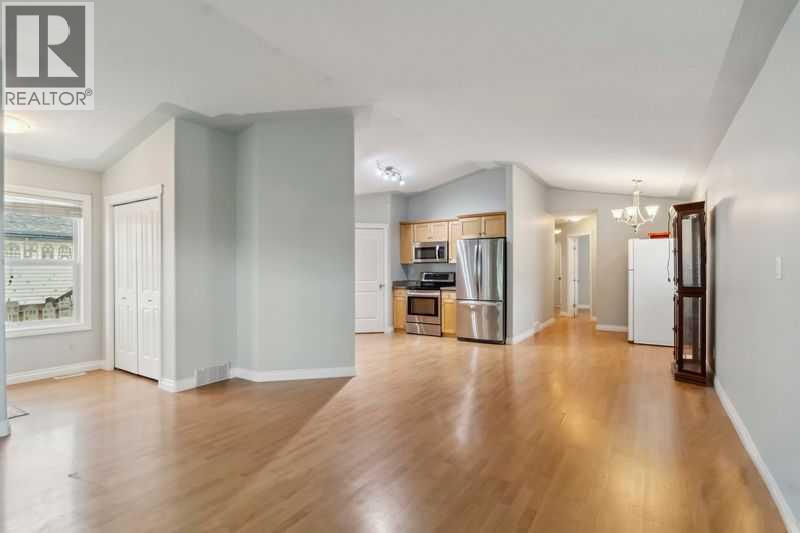 221 Ash Way, Fort Mcmurray, Alberta T9K 0G2 - Photo 11 - A2231444