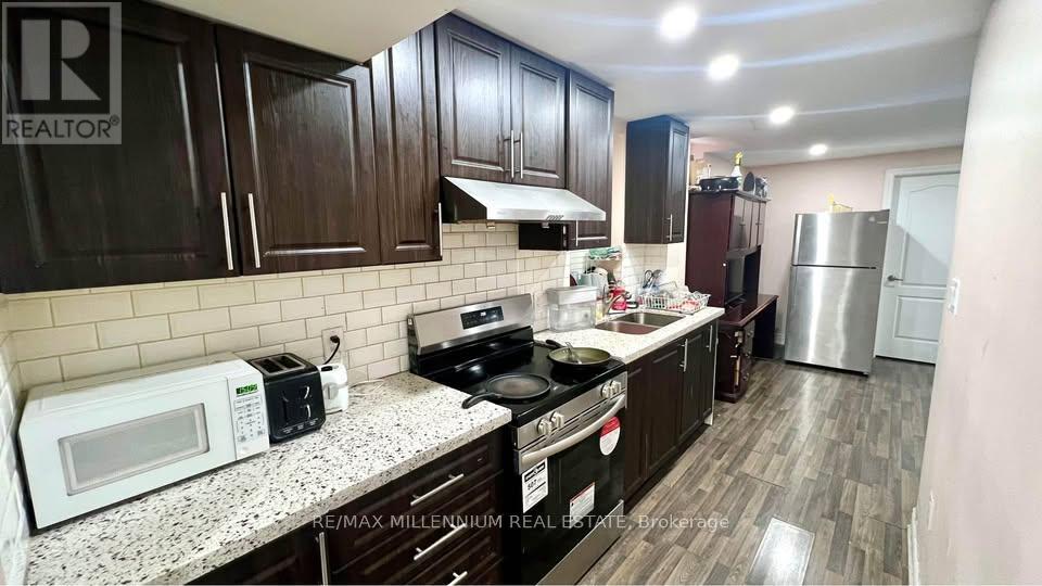 Bsmt - 49 Frenchpark Circle, Brampton, Ontario  L6X 0Y6 - Photo 4 - W12629002